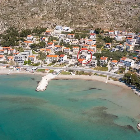 Croatia Ll *
