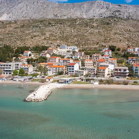 Croatia Ll * Duce