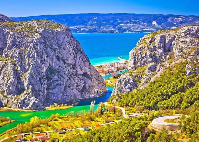 Croatia Ll * Duće